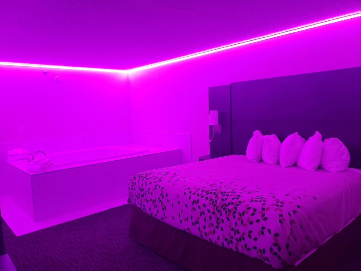 Chicago Club Inn & Suite Oakbrook Terrace Eksteriør billede