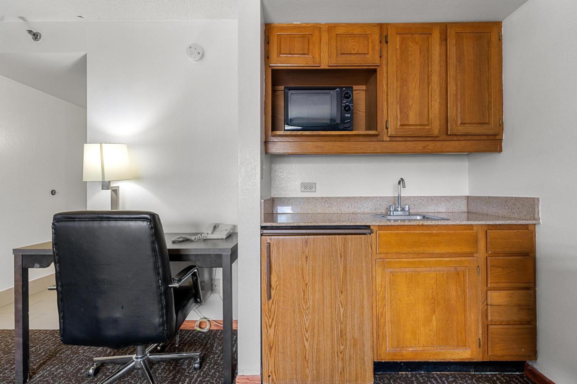 Chicago Club Inn & Suite Oakbrook Terrace Værelse billede